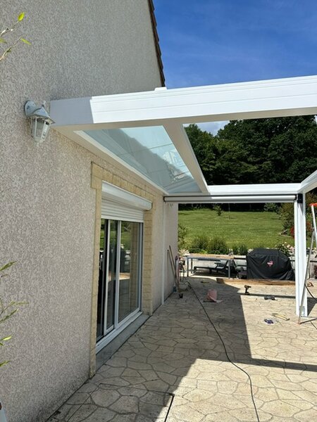Réalisation Thézard Menuiserie — Pergolas bioclimatiques