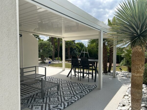 Réalisation Thézard Menuiserie — Pergolas bioclimatiques