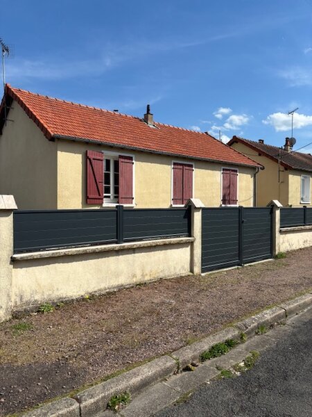 Réalisation Thézard Menuiserie — Portails & clôtures
