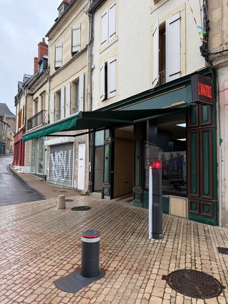 Réalisation Thézard Menuiserie — Stores bannes & extérieurs