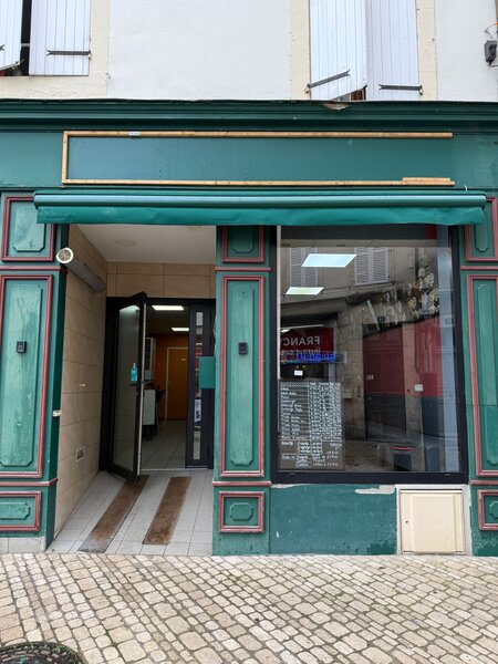 Réalisation Thézard Menuiserie — Stores bannes & extérieurs